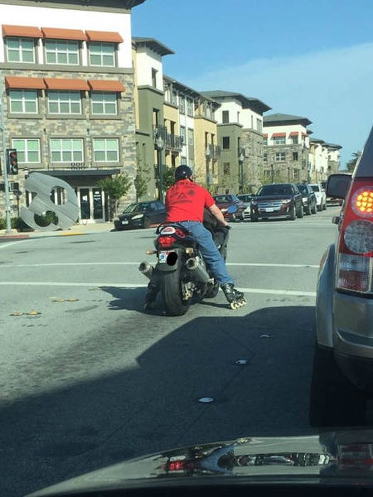 If You Try To Explain These Photos You're Going To Have A Bad Time (33 pics)