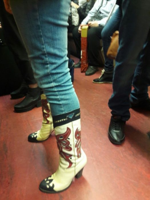 Fashion Choices That Prove The Subway Is A Strange Place (30 pics)