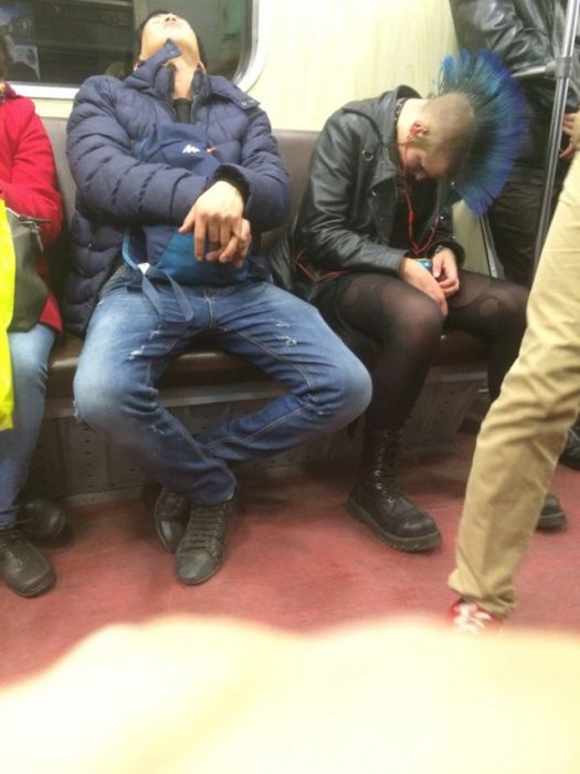 Fashion Choices That Prove The Subway Is A Strange Place (30 pics)