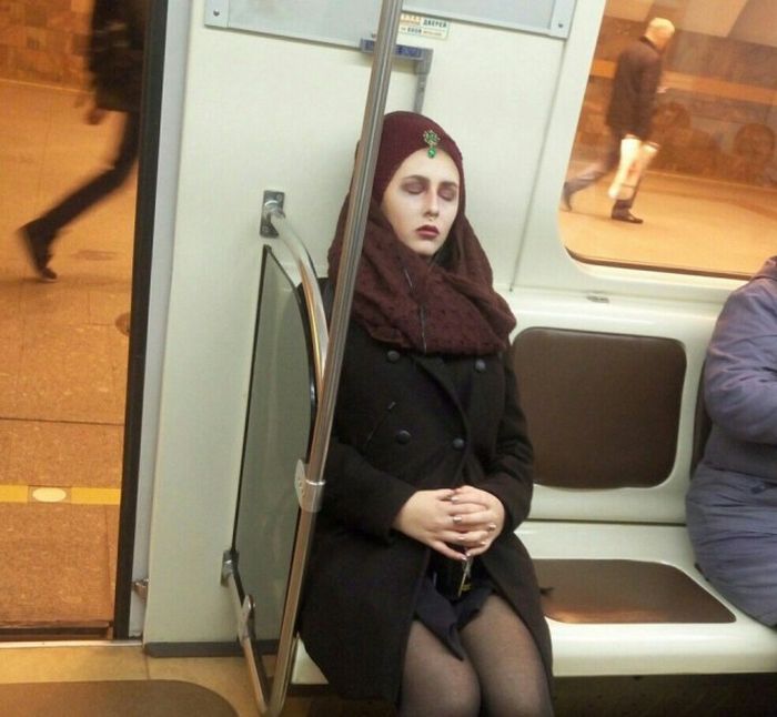 Fashion Choices That Prove The Subway Is A Strange Place (30 pics)