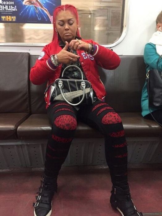 Fashion Choices That Prove The Subway Is A Strange Place (30 pics)