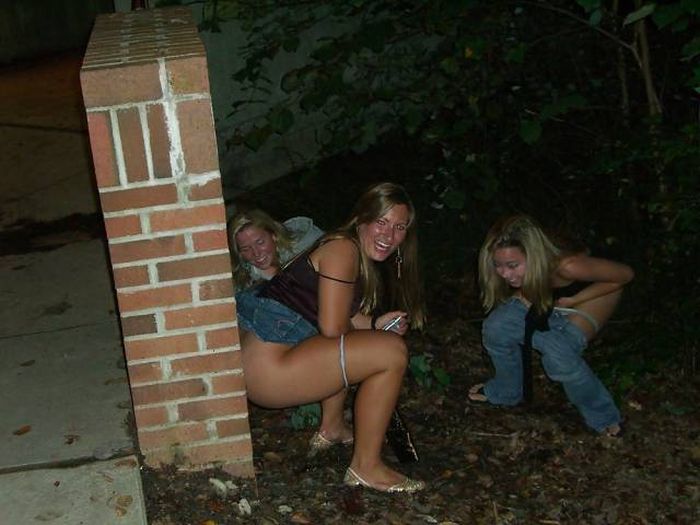 General Behavior And Debauchery You Can See In Almost Any Nightclub (42 pics)