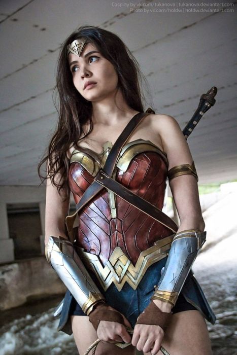 Gorgeous Cosplay Girls Who Are Doing It Right (26 pics)