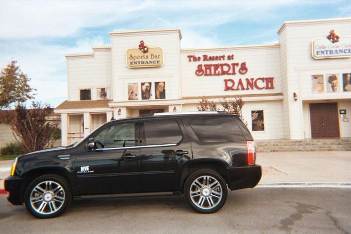 An Inside Look At A Las Vegas Brothel (22 pics)