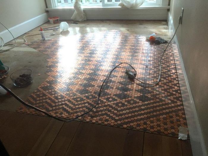 Woman Covers Her Entire Floor In Pennies (13 pics)