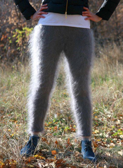 Russian Leggings Are The Weirdest Thing You'll See Today (11 pics)