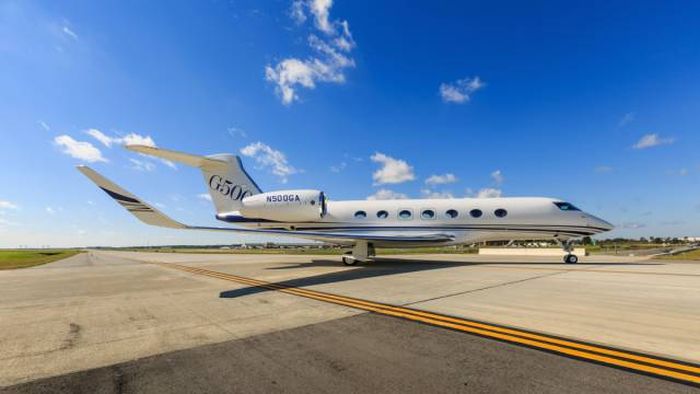 The G500 Private Jet Is Taking Jets Into The Next Generation (20 pics)