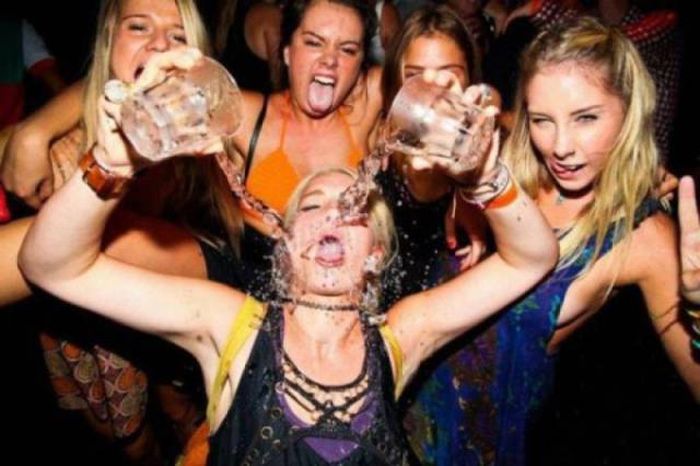 Acid Picdump (105 pics)
