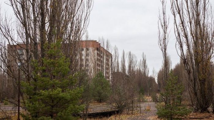 The Ghost Town Of Pripyat 30 Years Later (14 pics)