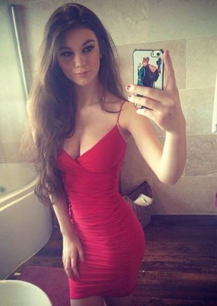 Skin Tight Dresses Are One Of The Greatest Inventions Ever (52 pics)