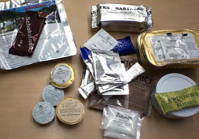 What Military Rations Look Like From Different Countries Around The World (18 pics)
