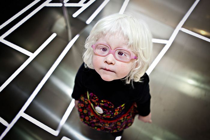 You'll Be Amazed By These Albino People And Their Unique Beauty (32 pics)