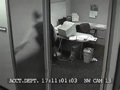 People Who Went Completely Insane At Work (16 gifs)