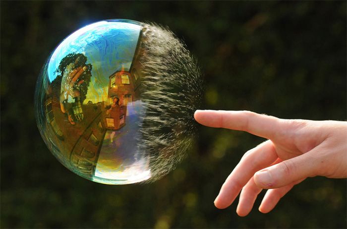 Crazy Reflections That Will Mess With Your Mind (43 pics)