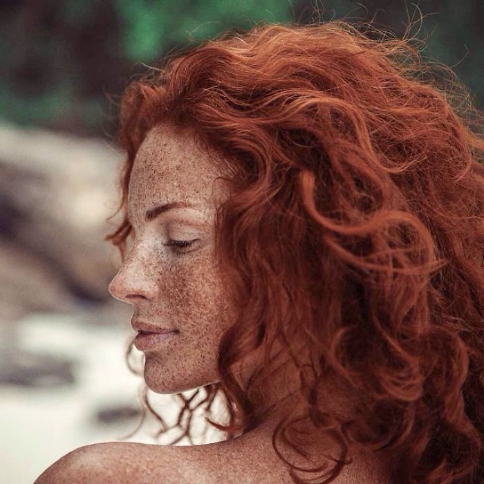 Freckled Girls With Red Hair Have A Unique Beauty (30 pics)