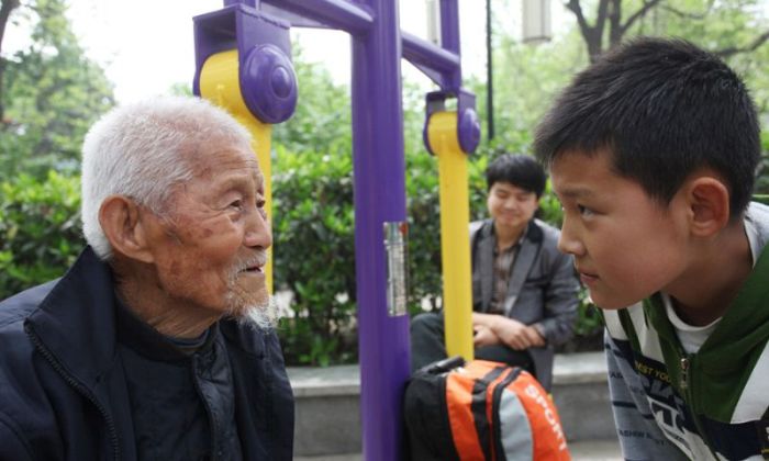 At 101 Years Old This Man Still Heads To The Park Everyday (12 pics)