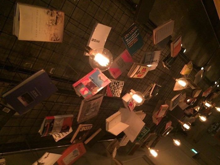 Tokyo Hostel Supplies A Book And A Bed (10 pics)