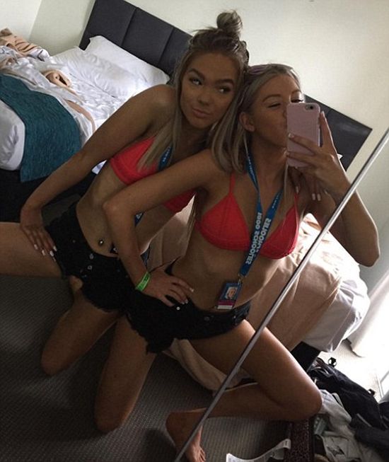 Party Girls Get Wild For Schoolies (12 pics)