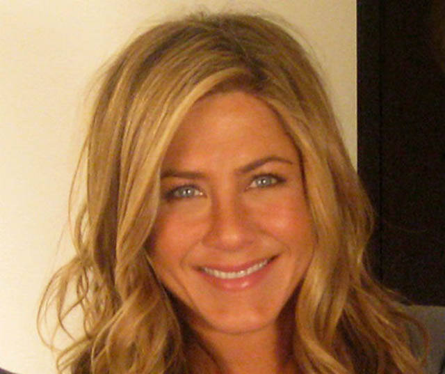 Surprising Facts You Probably Didn't Know About Jennifer Aniston (25 pics)