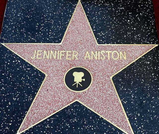 Surprising Facts You Probably Didn't Know About Jennifer Aniston (25 pics)