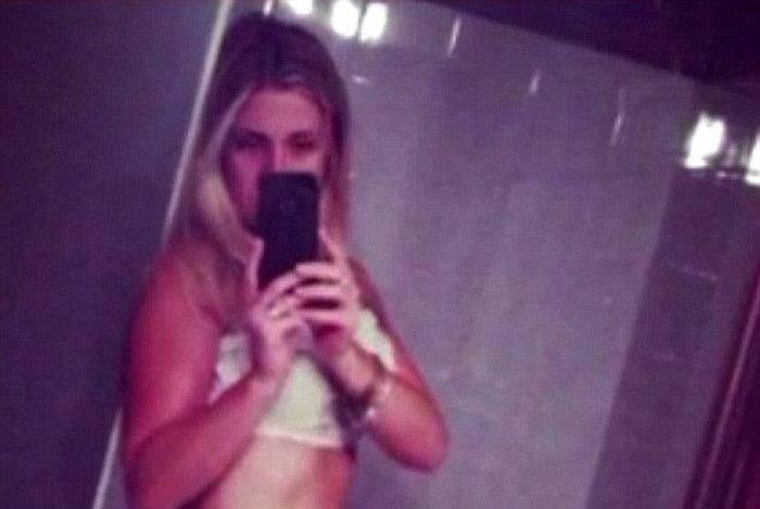 Teacher Faces Possible Jail Time For Sending Students Thong Photos (2 pics)