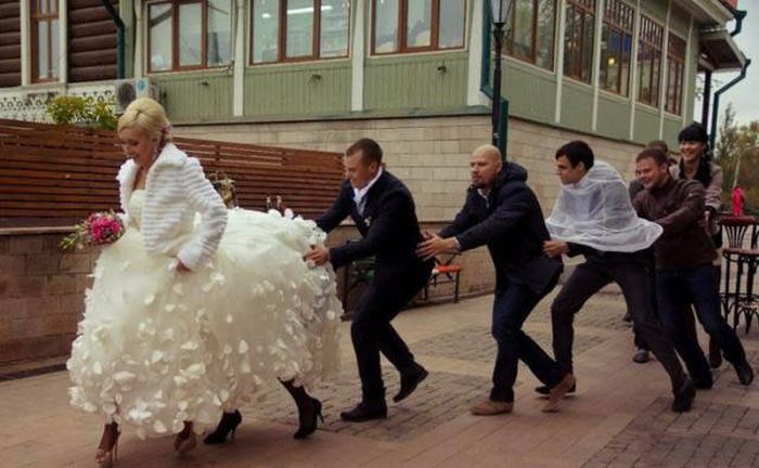 Amusing Wedding Pictures That Captured A Really Good Time (52 pics)