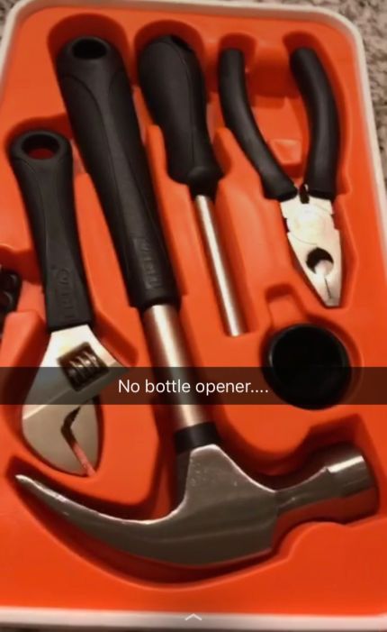 Woman Shares Brilliant Hack She Uses To Open Wine Bottles (5 pics)