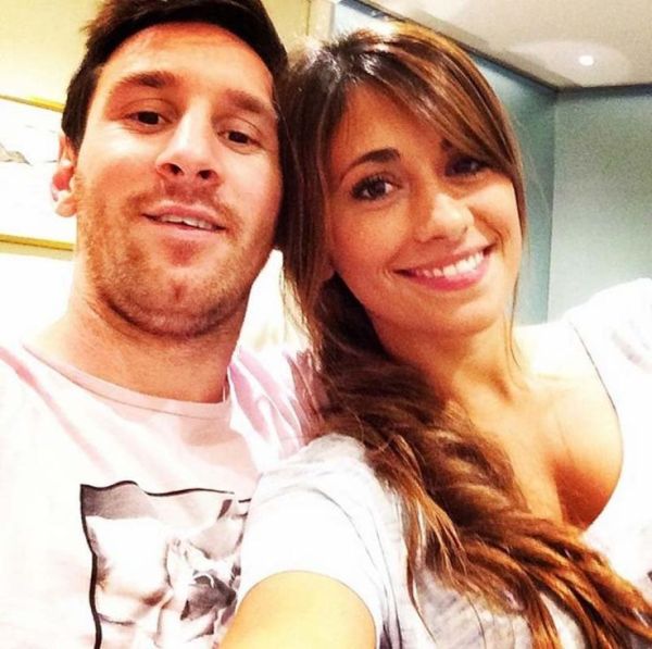Lionel Messi Will Marry His Longtime Love Antonella Roccuzzo In 2017 (5 pics)