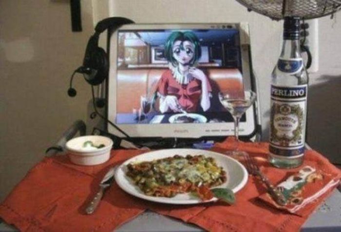 The Painfully Awkward Reality Of Being Forever Alone (28 pics)