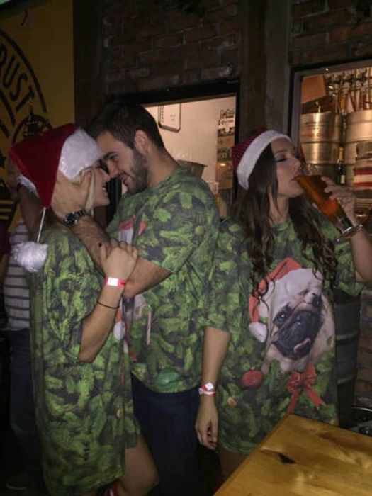 The Painfully Awkward Reality Of Being Forever Alone (28 pics)