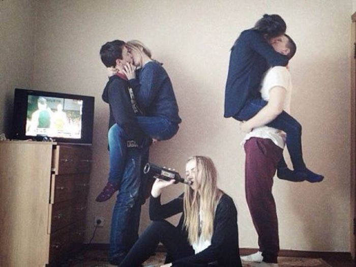 The Painfully Awkward Reality Of Being Forever Alone (28 pics)