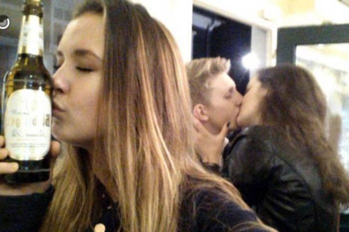 The Painfully Awkward Reality Of Being Forever Alone (28 pics)