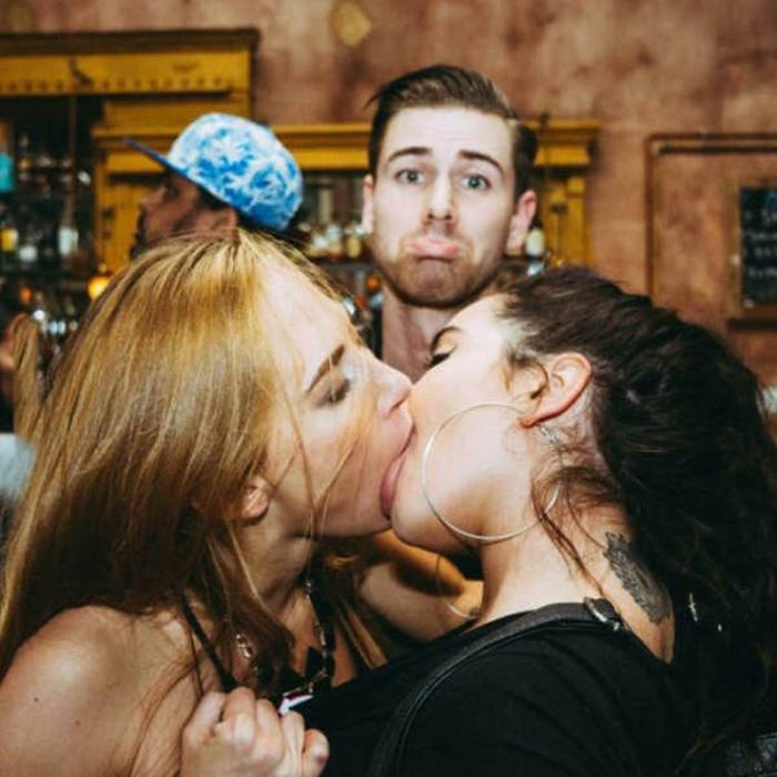 The Painfully Awkward Reality Of Being Forever Alone (28 pics)