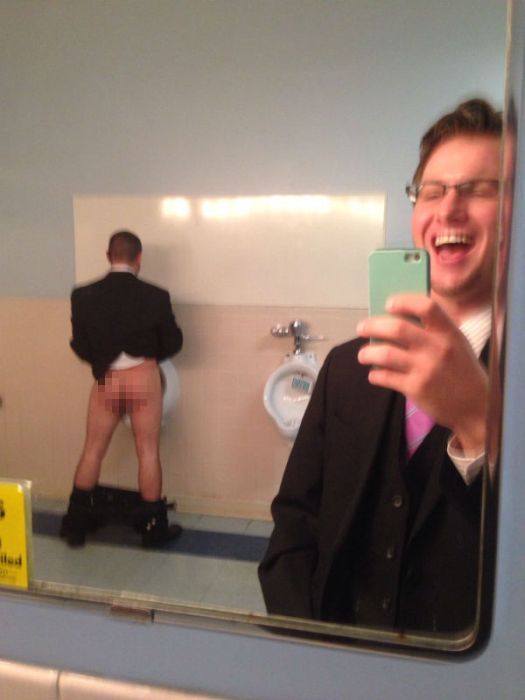 Inappropriate And Tasteless Selfies That Will Make You Cringe (16 pics)