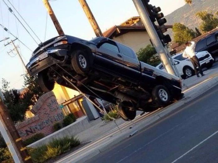 Sometimes When Bad Things Happen You Can't Run Or Hide (40 pics)