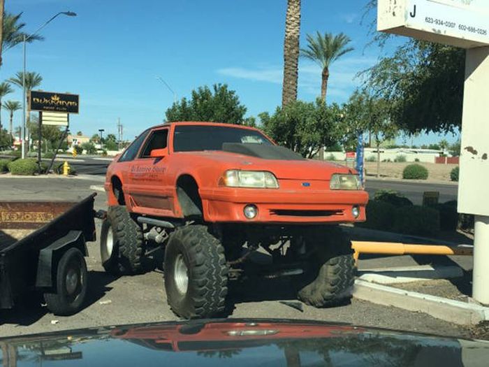 Amusing Photos Of Weird And Unusual Cars (40 pics)