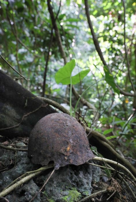 Traces of World War II Scattered Throughout The Pacific Islands (34 pics)