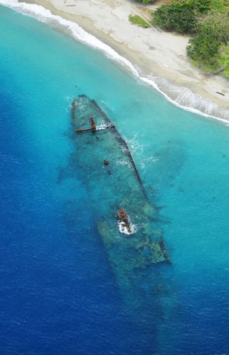 Traces of World War II Scattered Throughout The Pacific Islands (34 pics)