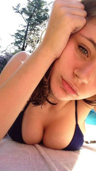 Gorgeous Busty Girls Are A Mouthwatering Sight (59 pics)