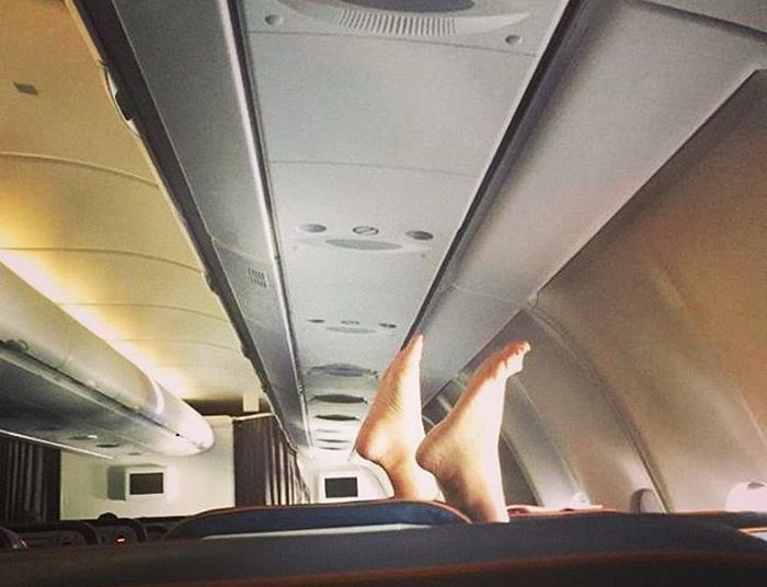 Shameless Passengers Who Made Flights Unbearable For Everyone Else (24 pics)