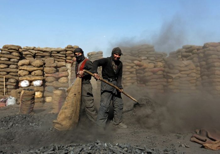 A Look At The Life And Times Of People In Afghanistan (25 pics)
