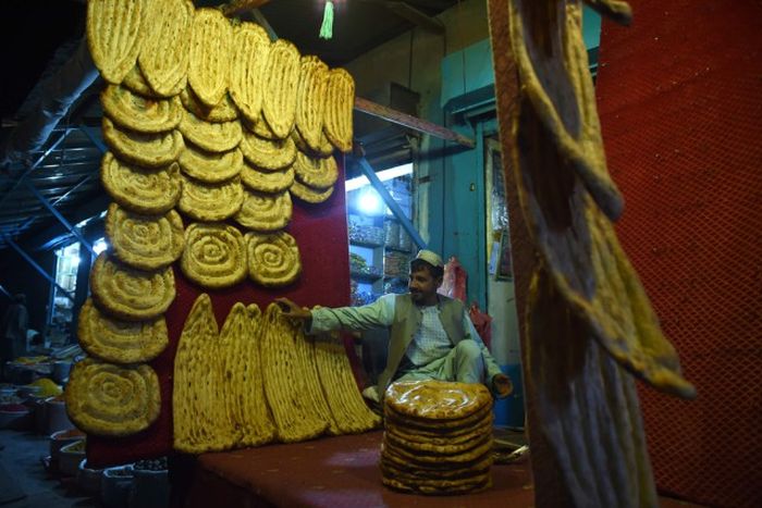 A Look At The Life And Times Of People In Afghanistan (25 pics)