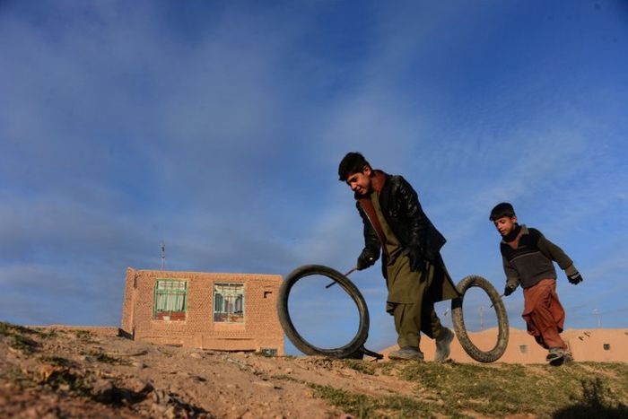 A Look At The Life And Times Of People In Afghanistan (25 pics)