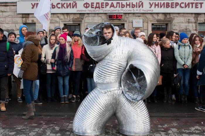 Russians Love To Take Insanity To The Next Level (40 pics)