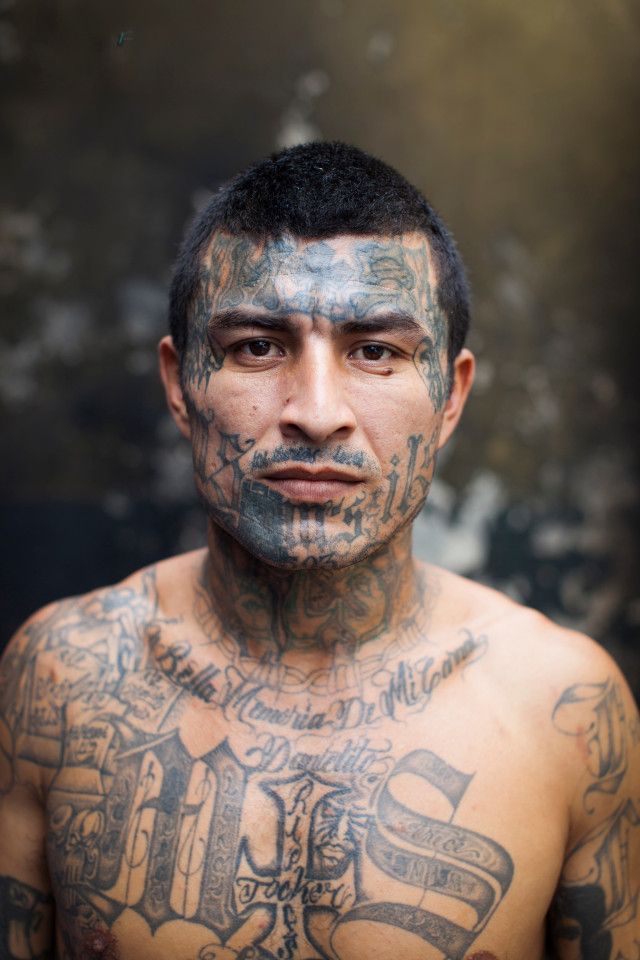 Candid Photos Show Members Of El Salvador’s Brutal MS-13 Gang In Jail (9 pics)