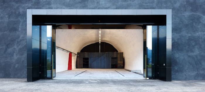 The Most Beautiful Fire Station In All Of Italy (7 pics)