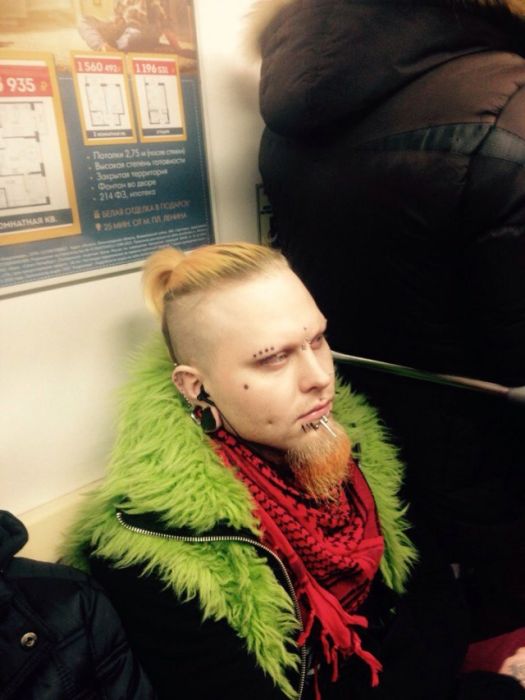 You Can See Some Strange Things While Riding The Subway In Russia (32 pics)