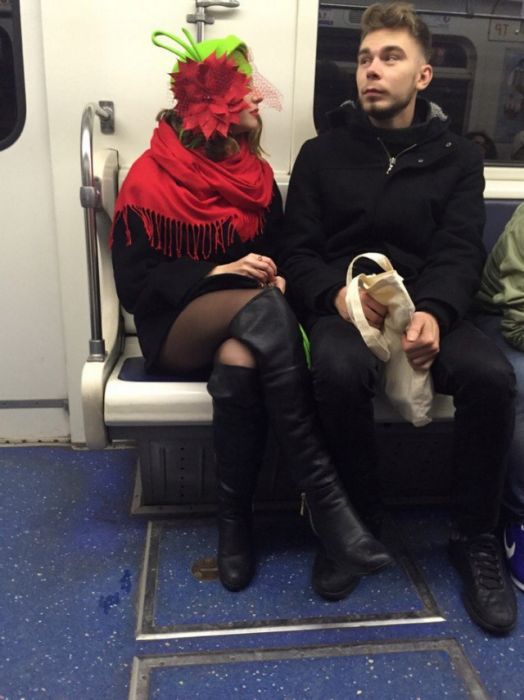 You Can See Some Strange Things While Riding The Subway In Russia (32 pics)