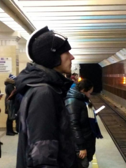 You Can See Some Strange Things While Riding The Subway In Russia (32 pics)
