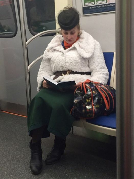 You Can See Some Strange Things While Riding The Subway In Russia (32 pics)